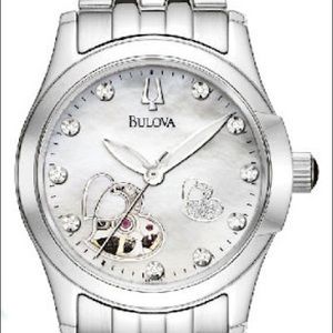 NEW NEVER WORN BULOVA WATCH